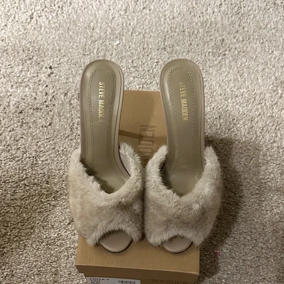 Steve Madden Priya-F Heel - Picture 4 of 5